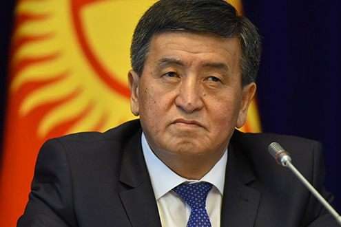 Президента Киргизстану не пустили до Путіна на парад. Коронавірус?