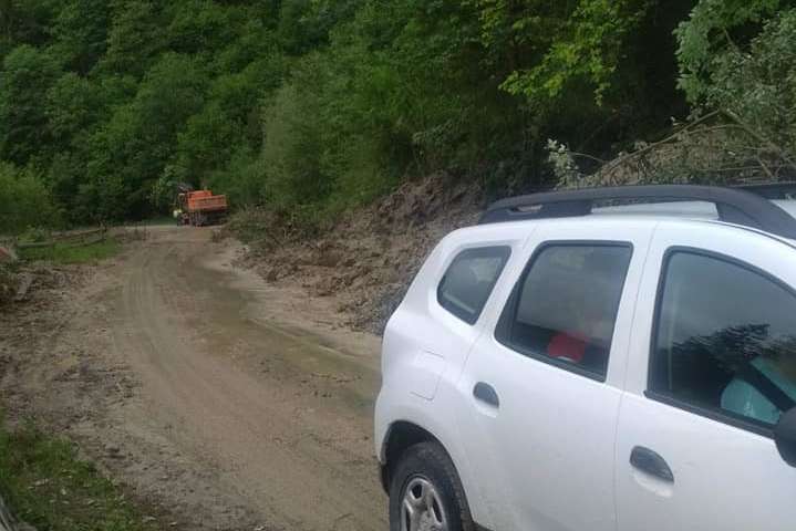 Негода у Карпатах: дорогу через Буковецький перевал розблоковано 