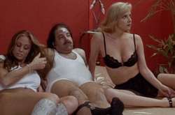 Престарелого порноактера с прозвищем «Дикобраз» обвинили в сексуальном насилии