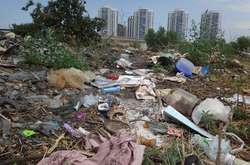 Несанкціоновані сміттєзвалища утворюються в непристосованих для цього місцях