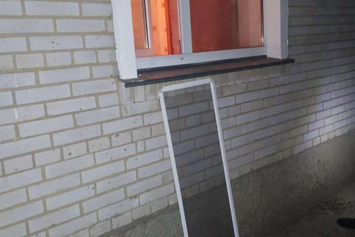 За добу на Київщині з вікон будинків випали двоє дітей