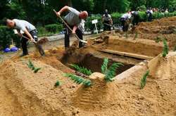 В России пройдет турнир по скоростному копанию могил