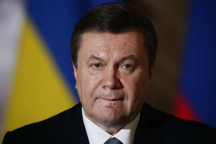 ДБР оголосило про підозру у держзраді Януковичу та двом ексміністрам оборони