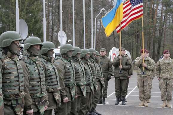 США решили увеличить военную помощь Украине