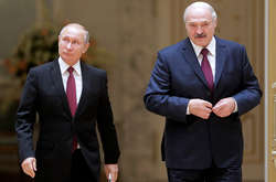 Президент РФ Владимир Путин и президент Беларуси Александр Лукашенко
