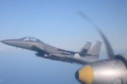 Шість днів тому російські винищувачі перехопили над Охотським морем