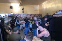 Правоохоронці провели обшуки в камерах, де утримуються «авторитети»