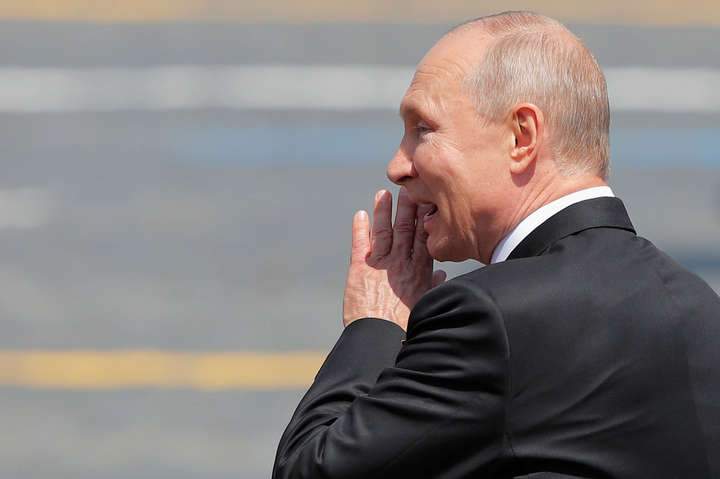 Путин доказывает, что можно проиграть даже гибридную войну