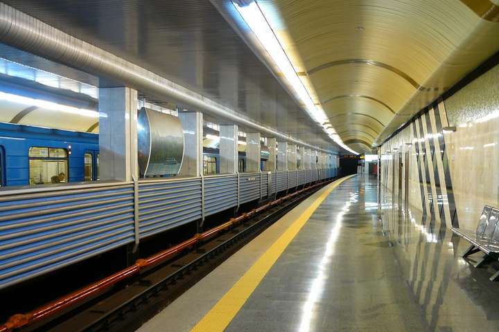 У Кабміні розповіли, чи закриють метро в Києві