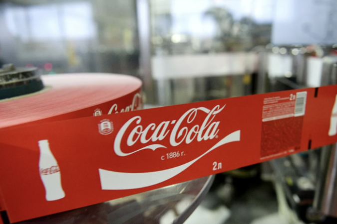 Coca-Cola планує відмовиться від реклами в усіх соціальних мережах