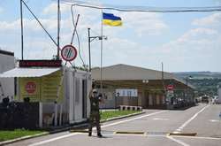 В разі непропуску окупантами громадян останні при поверненні на контрольовану територію мають в обов’язковому порядку встановити додаток «Дій вдома» 