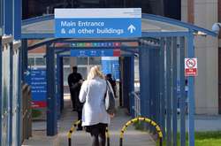 У Лестері зростає кількість нових випадків Covid-19