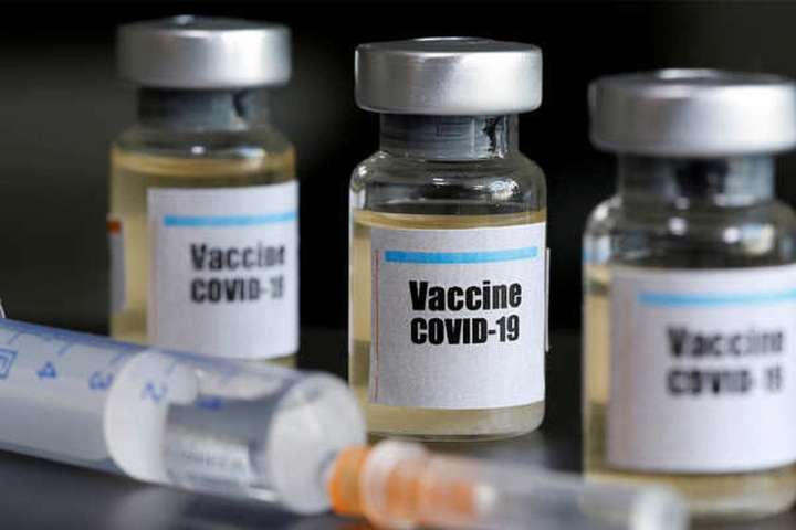 Китайці повідомили про успішне тестування на людях вакцини від Covid-19