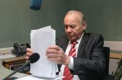 Відомий мовознавець Пономарів зламав два хребці