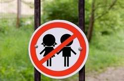 Степанов наголосив, що «старт роботи дитячих оздоровчих баз раніше визначеного терміну є порушенням закону»