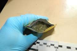 Киянин утримував наркопритон і підробляв медичні рецепти (фото)