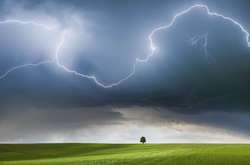  Наступний місяць готує погодні сюрпризи українцям 