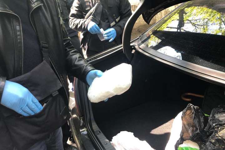 У Києві судитимуть наркодилера, в якого вилучили велику партію кокаїну 