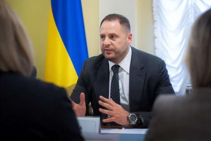 У Зеленского обдумывают наказание за «прослушку» чиновников