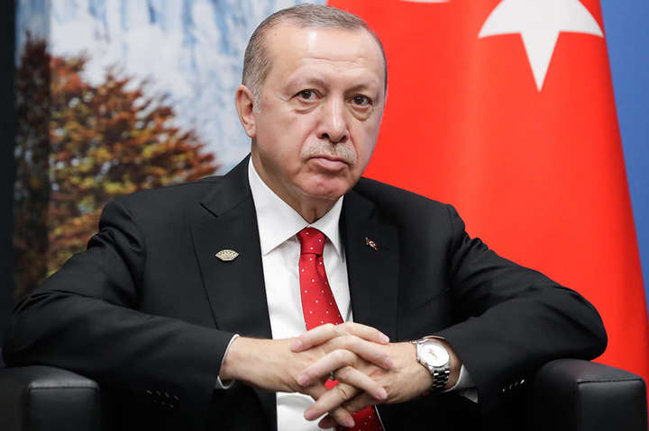 Ердоган хоче посилити контроль над соцмережами, бо там ображають його рідню