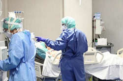 В Україні загалом 45 887 людей хворіють на коронавірус