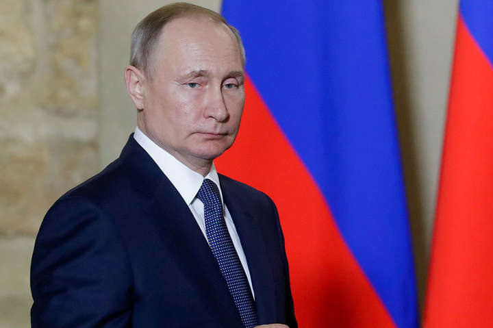 Путін веде Росію до розпаду