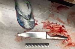 Молодик зарізав свою матір кухонним ножем