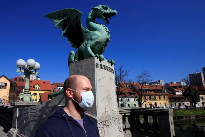 Словенія виключила Чехію, Хорватію і Францію з «зеленого» списку безпечних країн