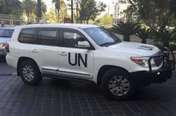 Двух сотрудников ООН наказали за секс в рабочем авто