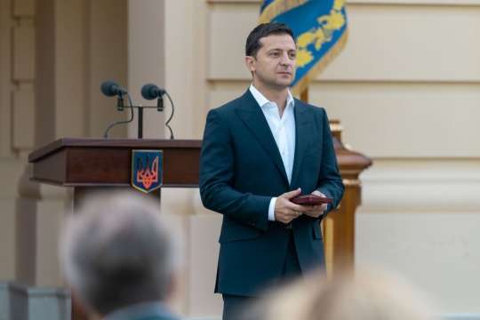 Президент нагородив двадцятьох рятувальників за мужність