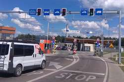  Автомобільний пункт пропуску «Будомєж – Грушів» зможуть перетинати автомобілі вагою до 3,5 тонн 