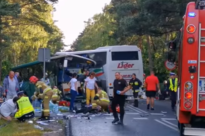 У Польщі зіткнулися кілька автобусів, серед поранених є українки