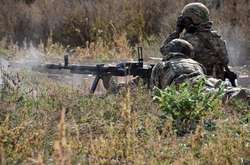 На Донбасі отримали поранення четверо українських військових