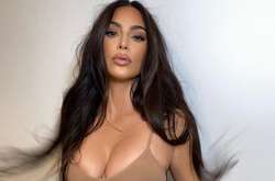 39-летняя американская звезда телешоу Ким Кардашьян