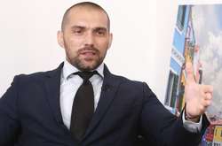 Керівник слідчої групи ДБР Корецький заявив, що керівництво вимагає арешту «Прямого» телеканалу