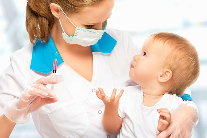 Лишь 30% младенцев в Украине вакцинированы по графику – Минздрав