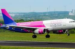 Естонія до кінця липня закрила авіасполучення з Україною