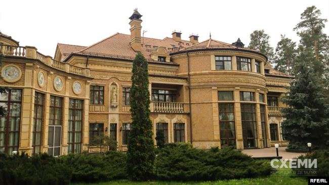Офіс президента підтвердив, що Зеленський живе у резиденції «Конча-Заспа»