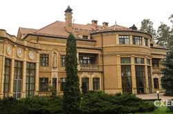 Офіс президента підтвердив, що Зеленський живе у резиденції «Конча-Заспа»