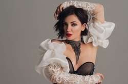 Украинская поп-звезда Оля Цибульская