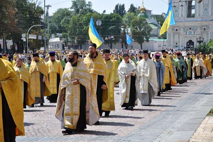 Крестный ход в честь крещения Киевской Руси отменяется