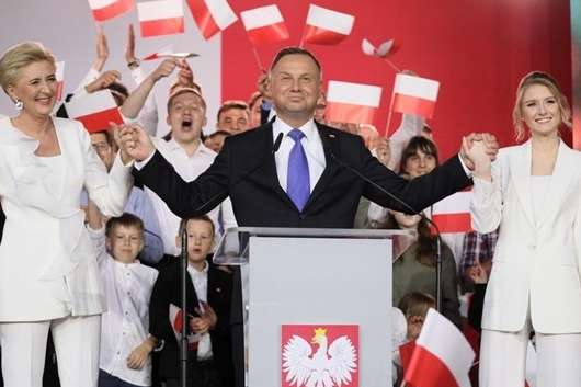 Вибори у Польщі: перемогу отримав чинний президент
