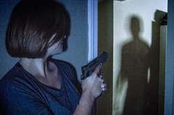 Верховный Суд разъяснил, является ли убийство при вторжении в жилище превышением самообороны