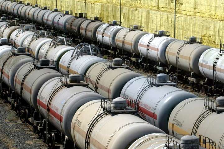 У «Укртатнафты» нет шансов добиться введения пошлин на импорт нефтепродуктов – эксперт