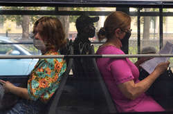 Одне з правил карантину - обов'язковий масковий режим