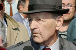 Помер останній генсек компартії Чехословаччини 