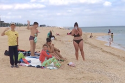 «Перестали бояться»: на украинском курорте обнаружен Covid-19, но отдыхающие не уезжают