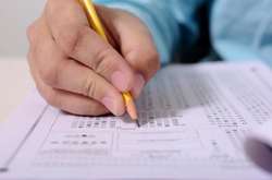 Названо порогові бали для іспитів з математики та фізики