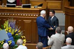 Президент Украины Владимир Зеленский отметил государственной наградой первого главу государства Леонида Кравчука