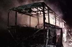 Автобус вигорів повністю